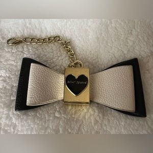 Betsey Johnson Bow Charm EUC